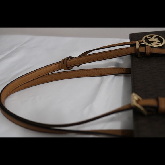 Michael Kora Jet Set Tote *Brand New* - Picture 4 of 12